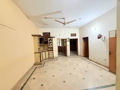 1 kanal Double Story house on 90 Feet road 0333.3333506