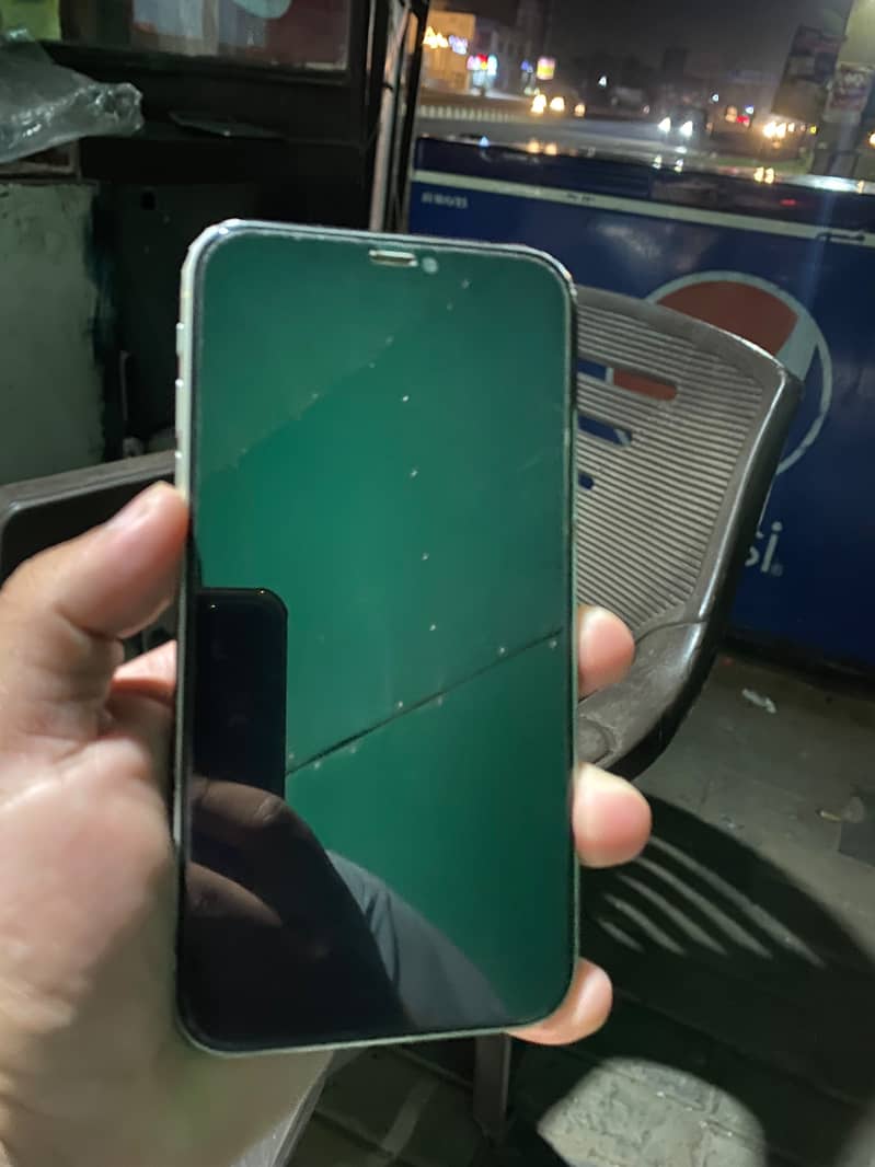 iPhone 11 64GB – PTA Approved | Excellent Condition | Original 1
