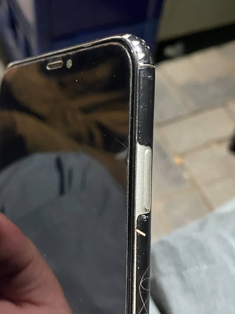 iPhone 11 64GB – PTA Approved | Excellent Condition | Original 2