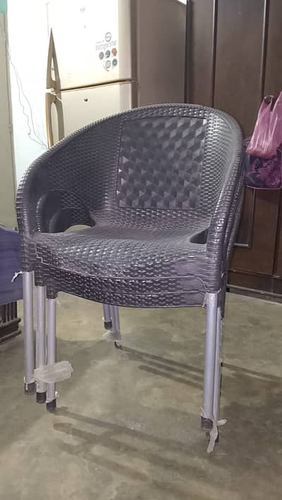 10 chairs