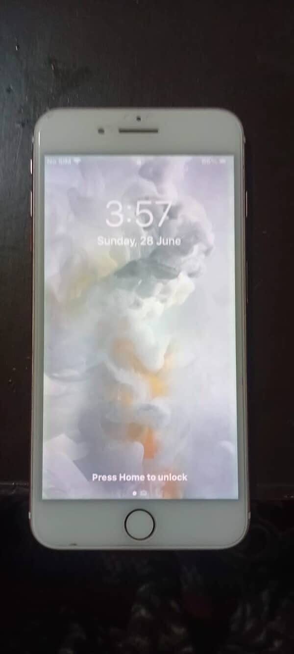 Apple iPhone 7 Plus 1