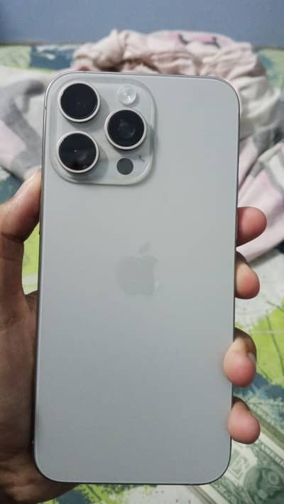 Apple iPhone 15 Pro Max