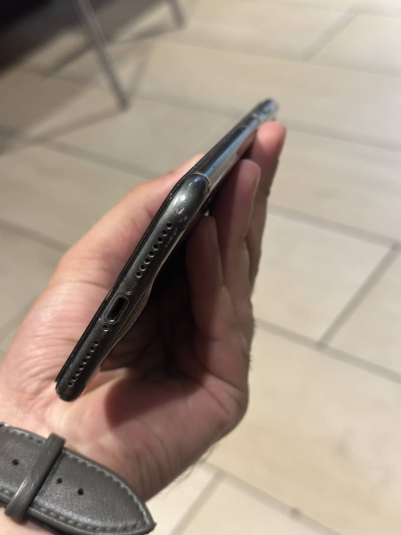 Apple iPhone 8 Plus 3