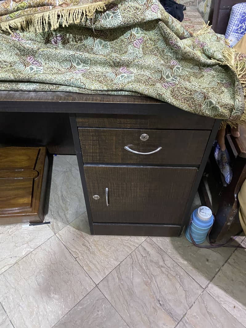 Office table 1