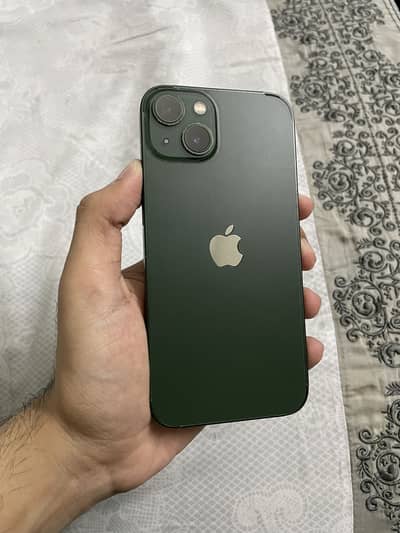 Apple iPhone 13