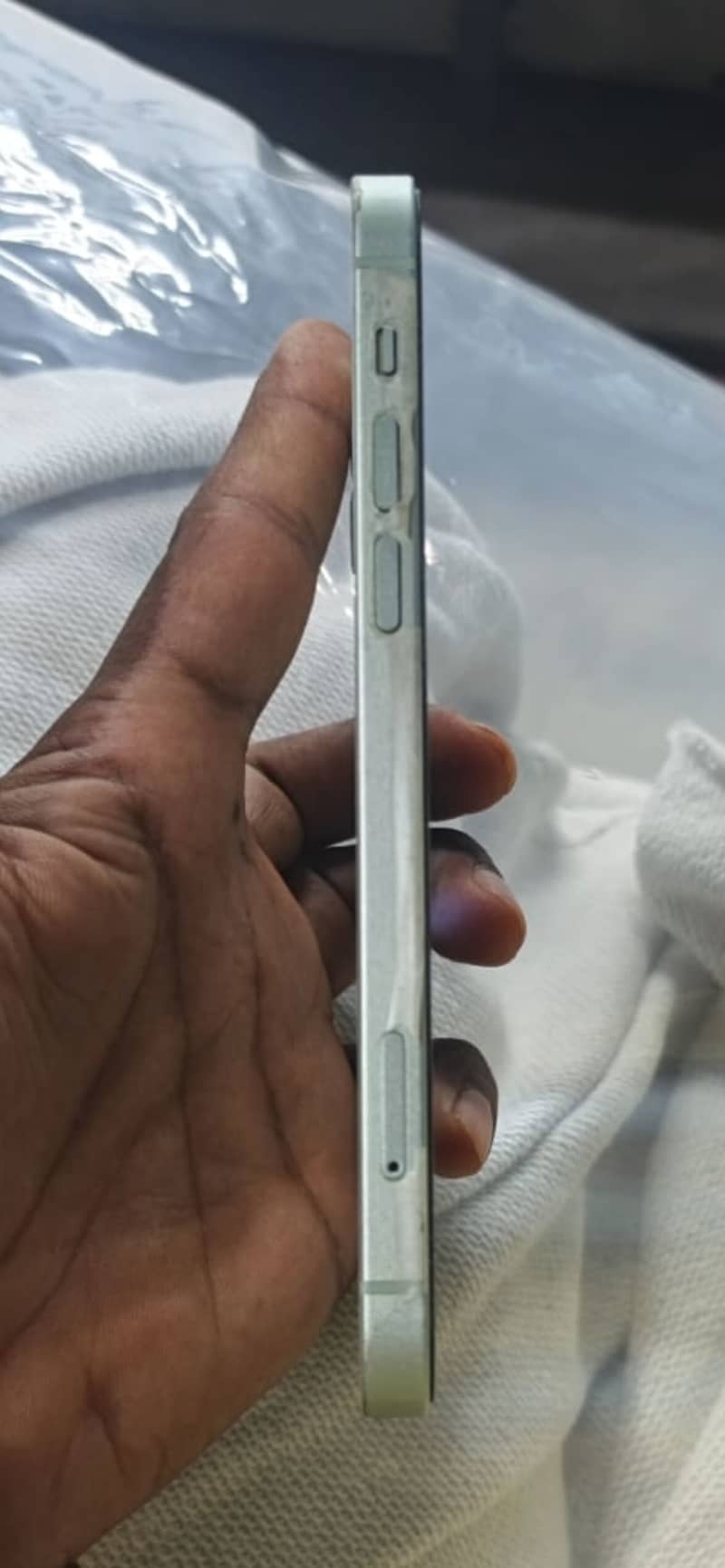 Apple iPhone 12 6