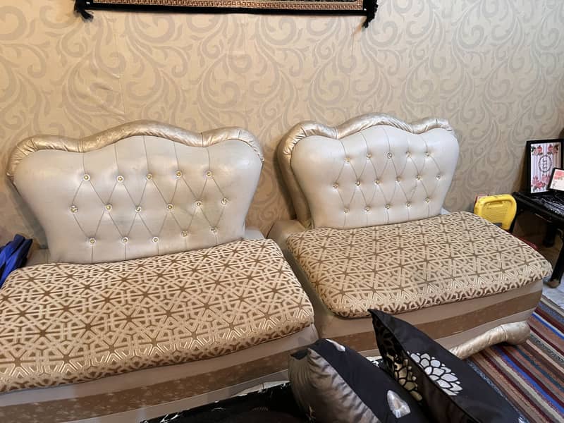 Sofas for sell 0