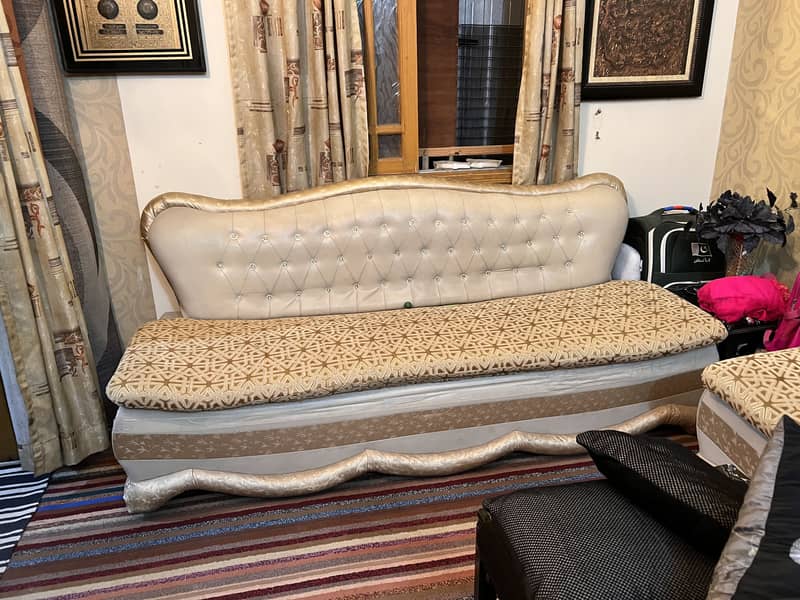 Sofas for sell 3