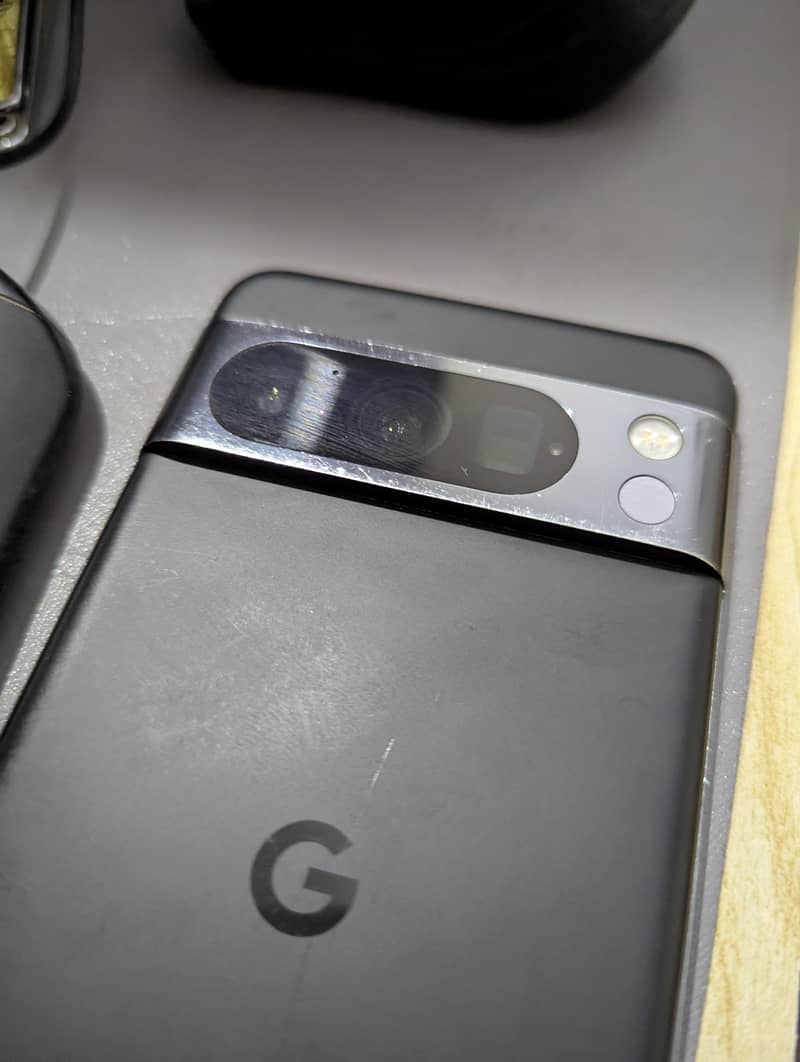 Google Pixel 8 Pro 2