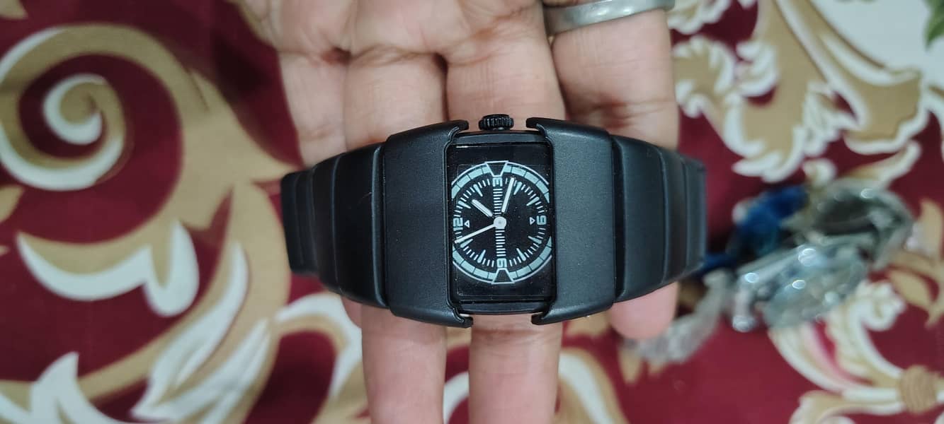 Watch 0