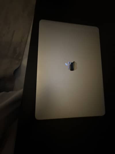 MacBook 2019