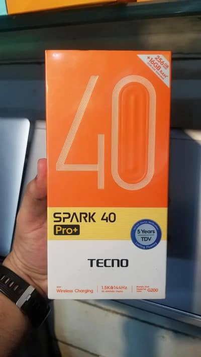 Tecno Spark 40 pro plus 8/256