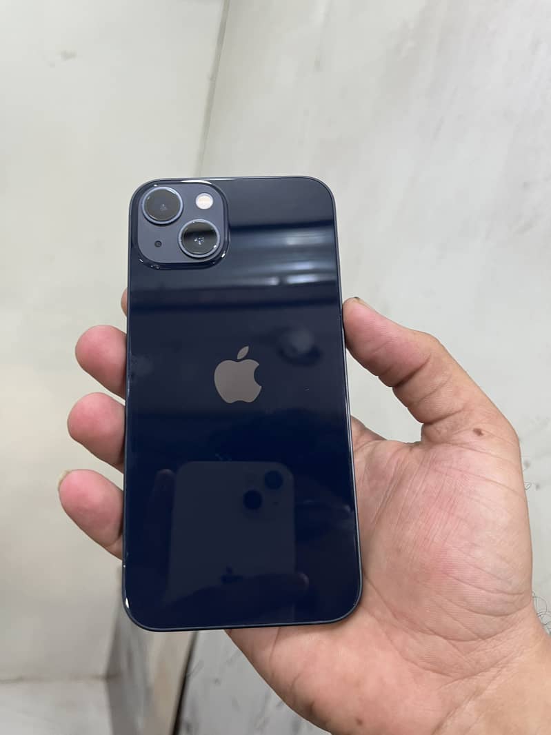 Apple iPhone 13 3