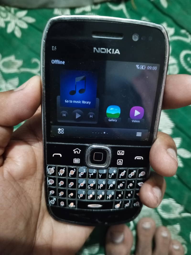 Nokia E6 5