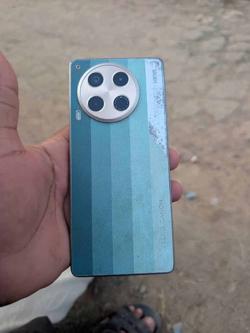 tecno camon 30 0