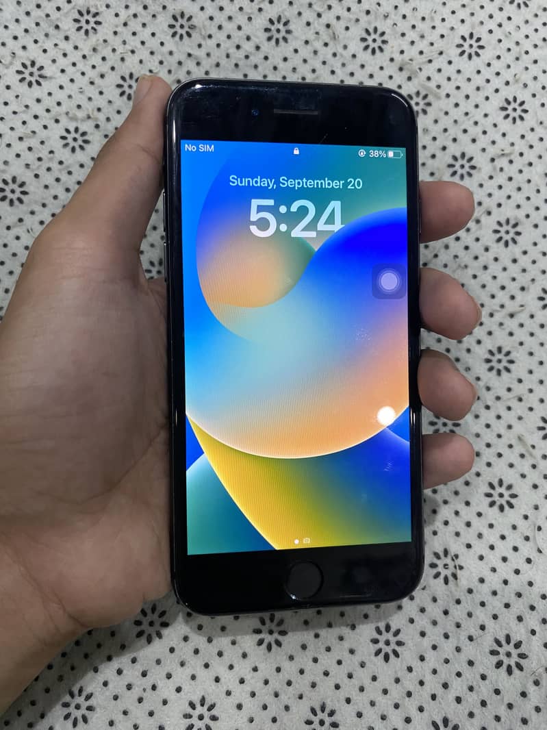 Apple iPhone 8 1