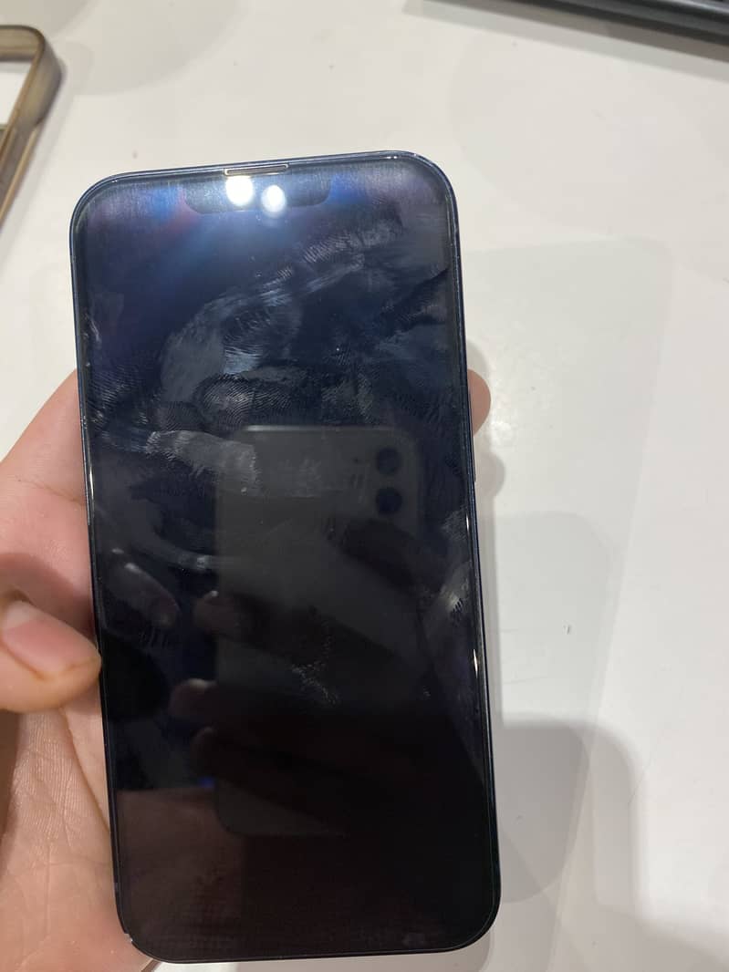 Apple iPhone 13 3