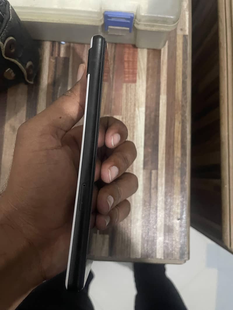 Google Pixel 6a 1