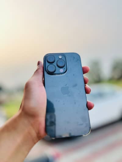 Apple iPhone 16 Pro FU