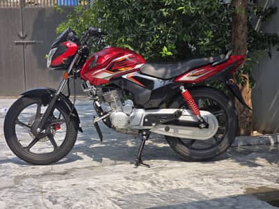 Honda cg 125 deluxe 2025 model