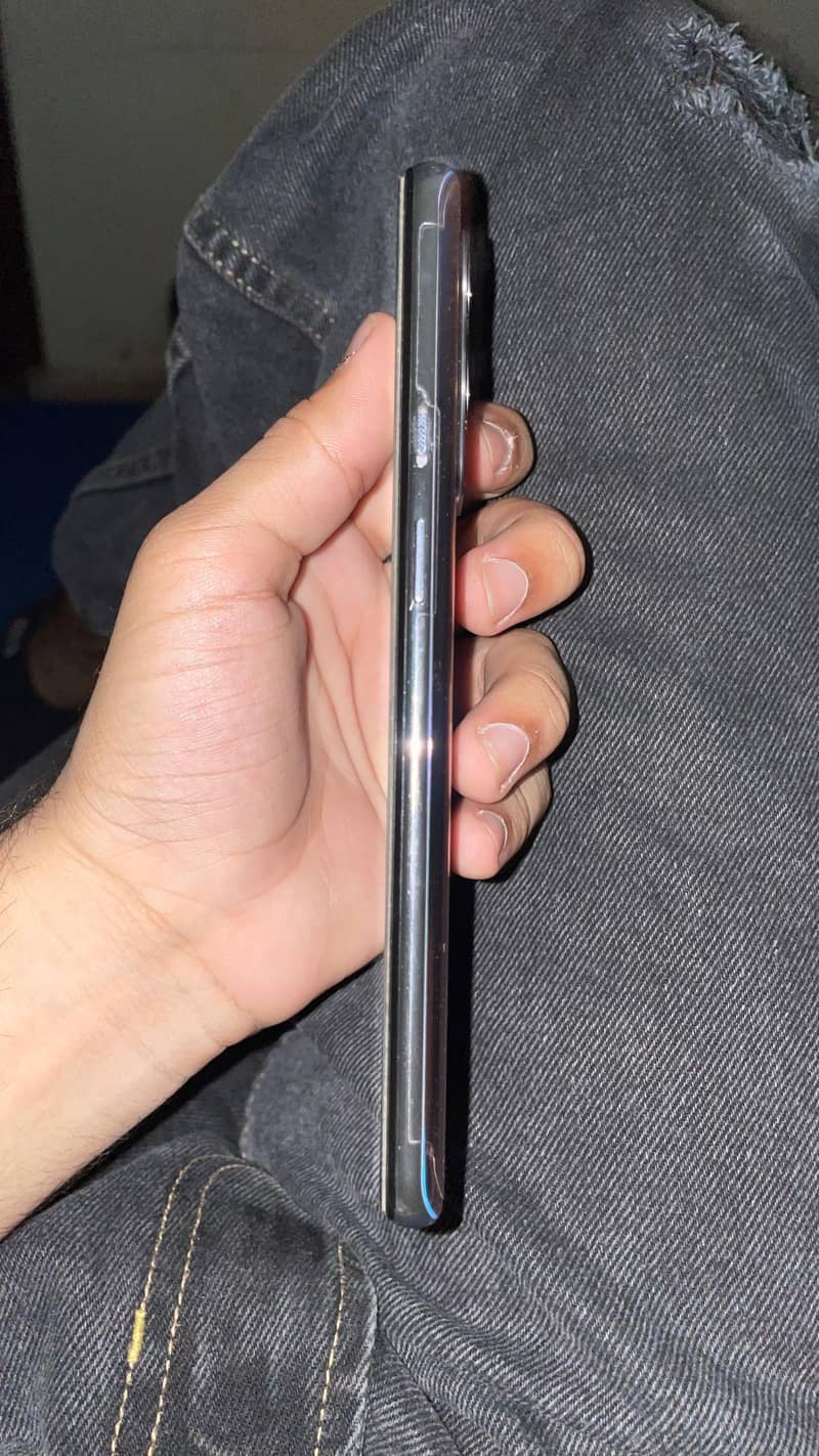 One Plus 9 with box 2