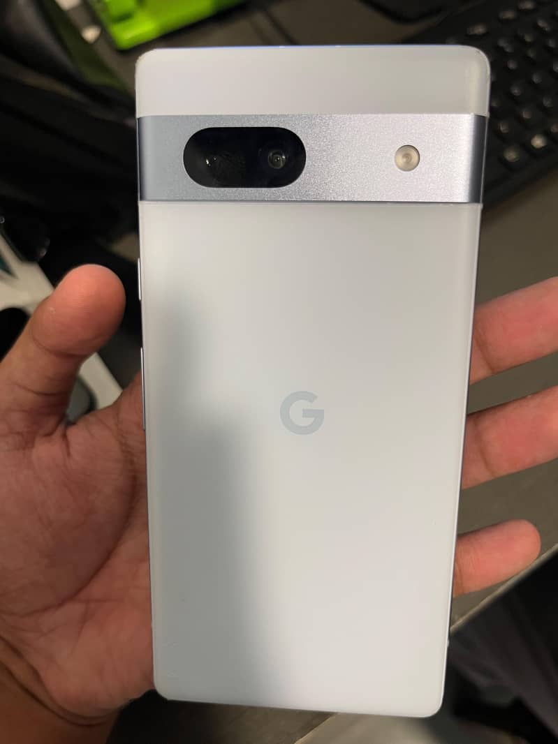 Google Pixel 7a 4