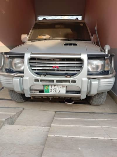 Mitsubishi Pajero 1996