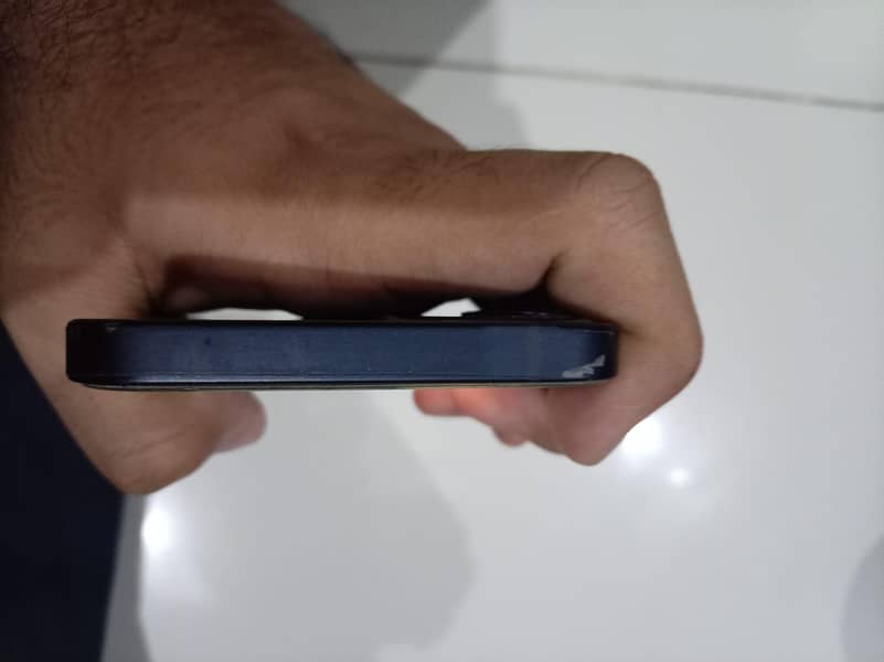 Apple iPhone 12 2