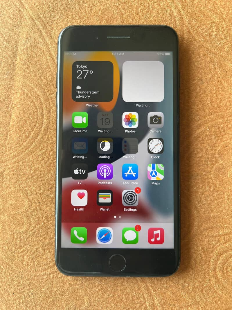 Apple iPhone 7 Plus 1