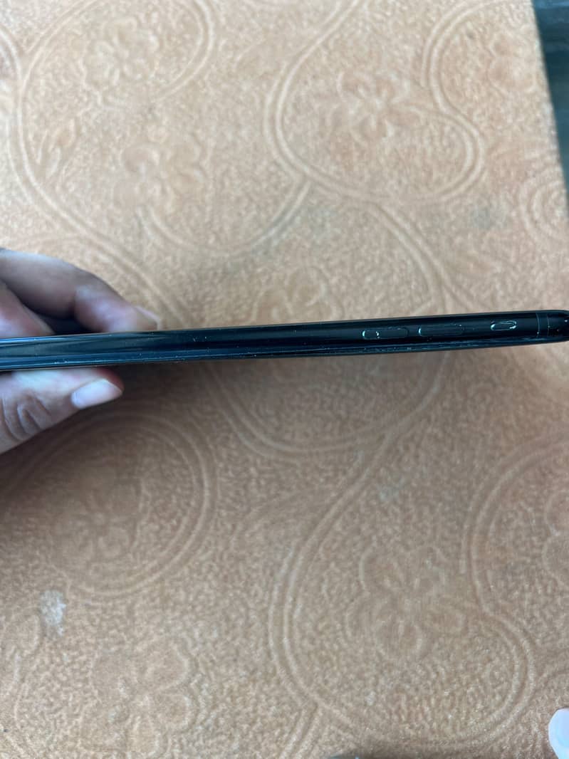 Apple iPhone 7 Plus 3