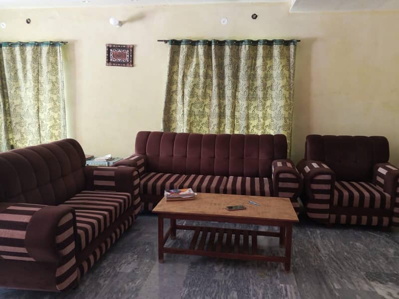 Complete sofa set 0