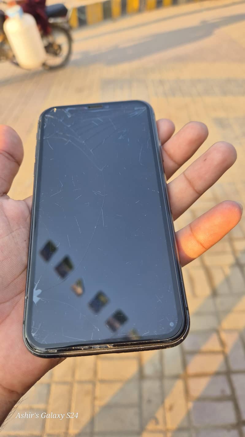 Apple iPhone 11 1