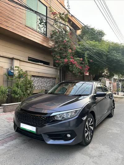 Honda Civic VTi Oriel UG 2018 Full Option Total Original Almost