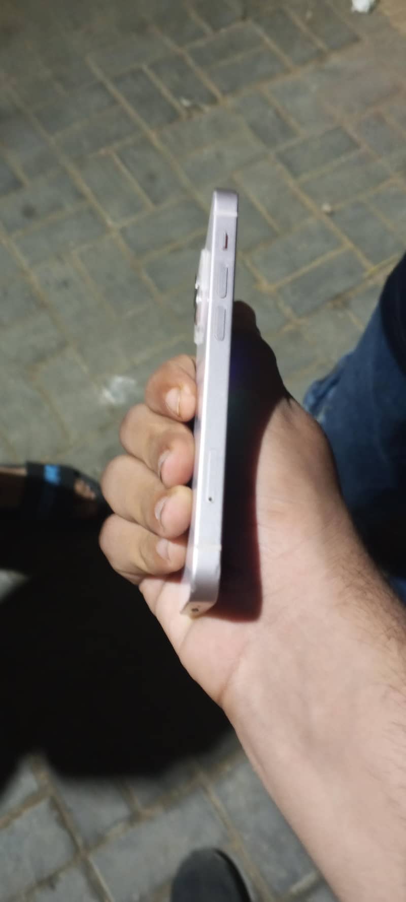 Apple iPhone 13 mini 4