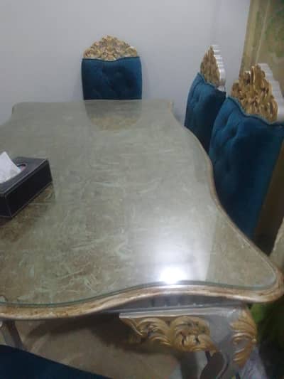 dinning table