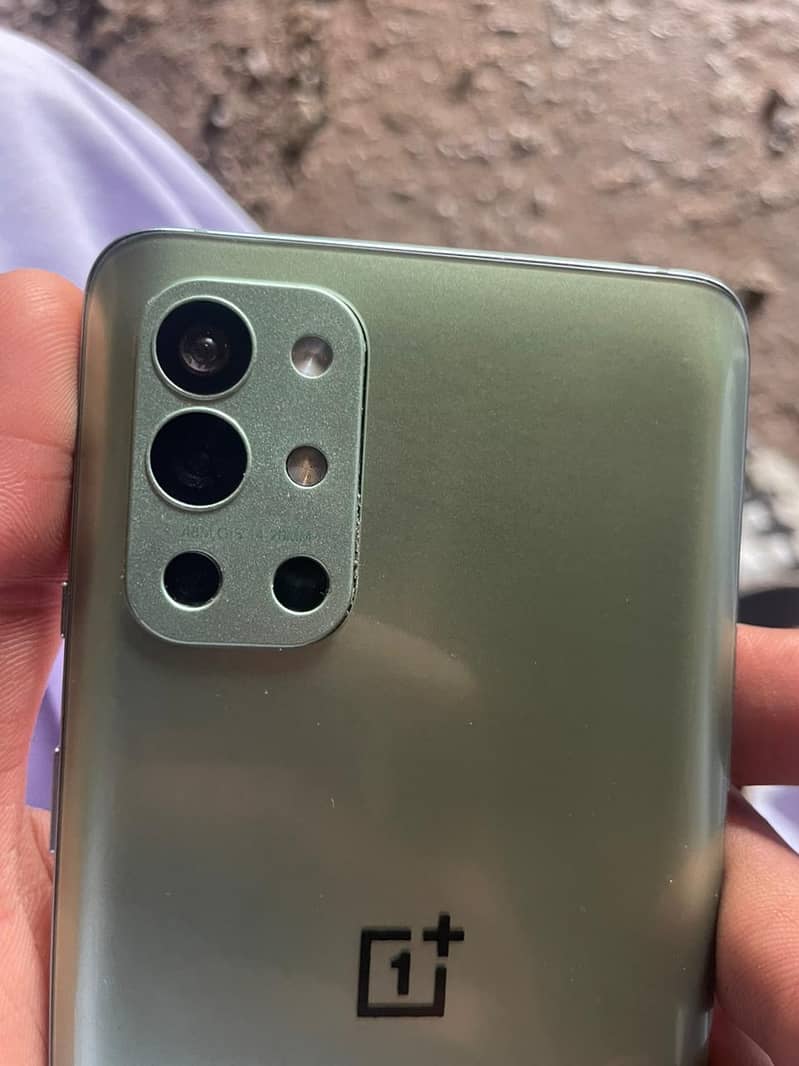One Plus 9R 9