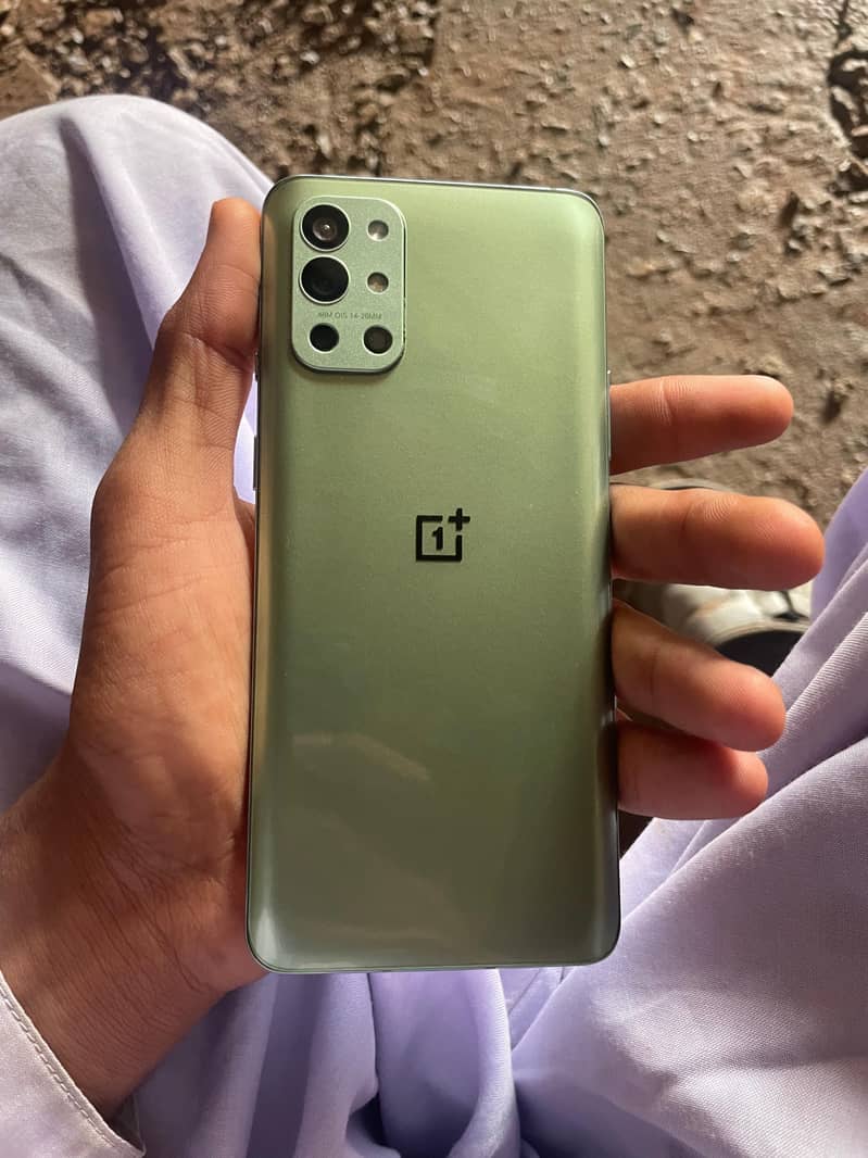 One Plus 9R 10