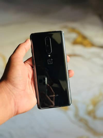 One Plus 8 8/128gb