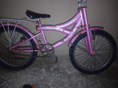 bycycle ok hy sirf aik breck ni hy rabta numbr 03155398922