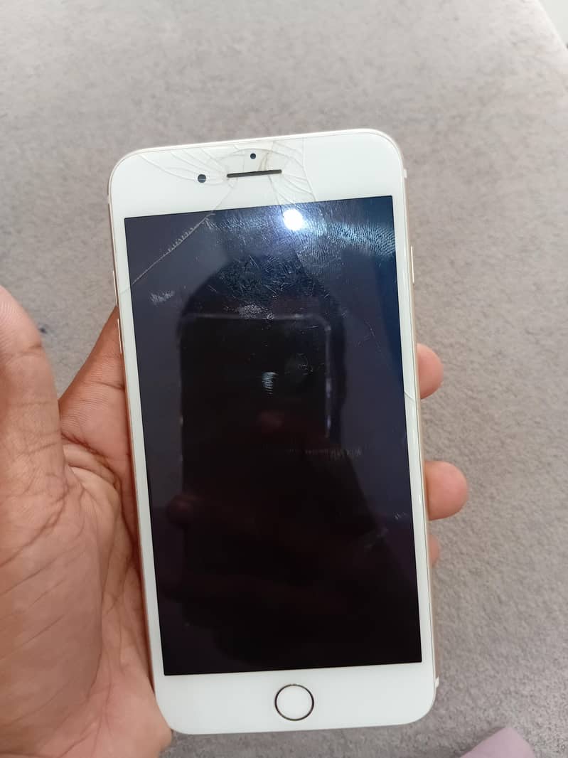 Apple iPhone 7 Plus 1