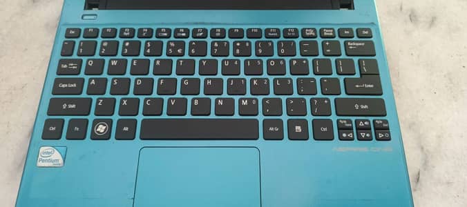 Aspire one Laptop 4 gb ram 160 gb hdd
