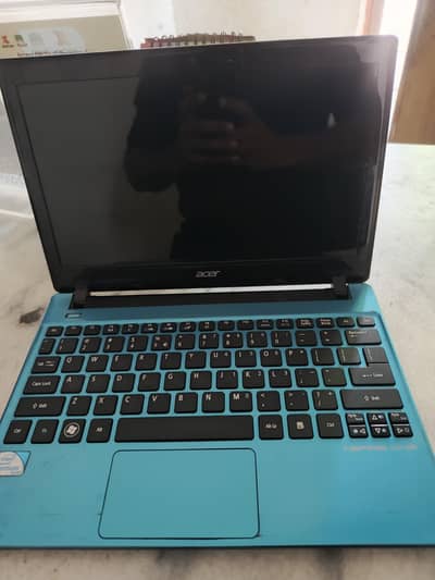 Acer aspire one 4gb ram, 160 gb HDD