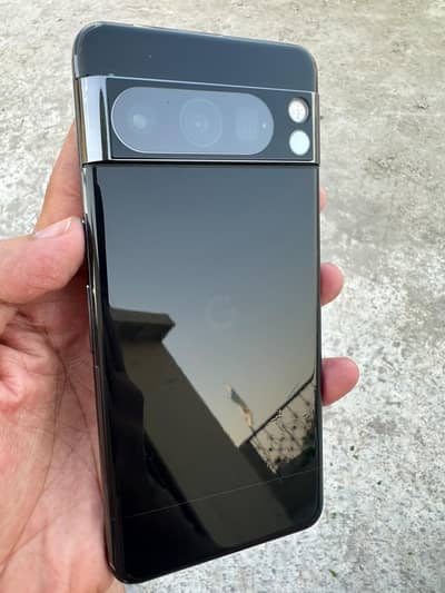 Google Pixel 8 Pro
