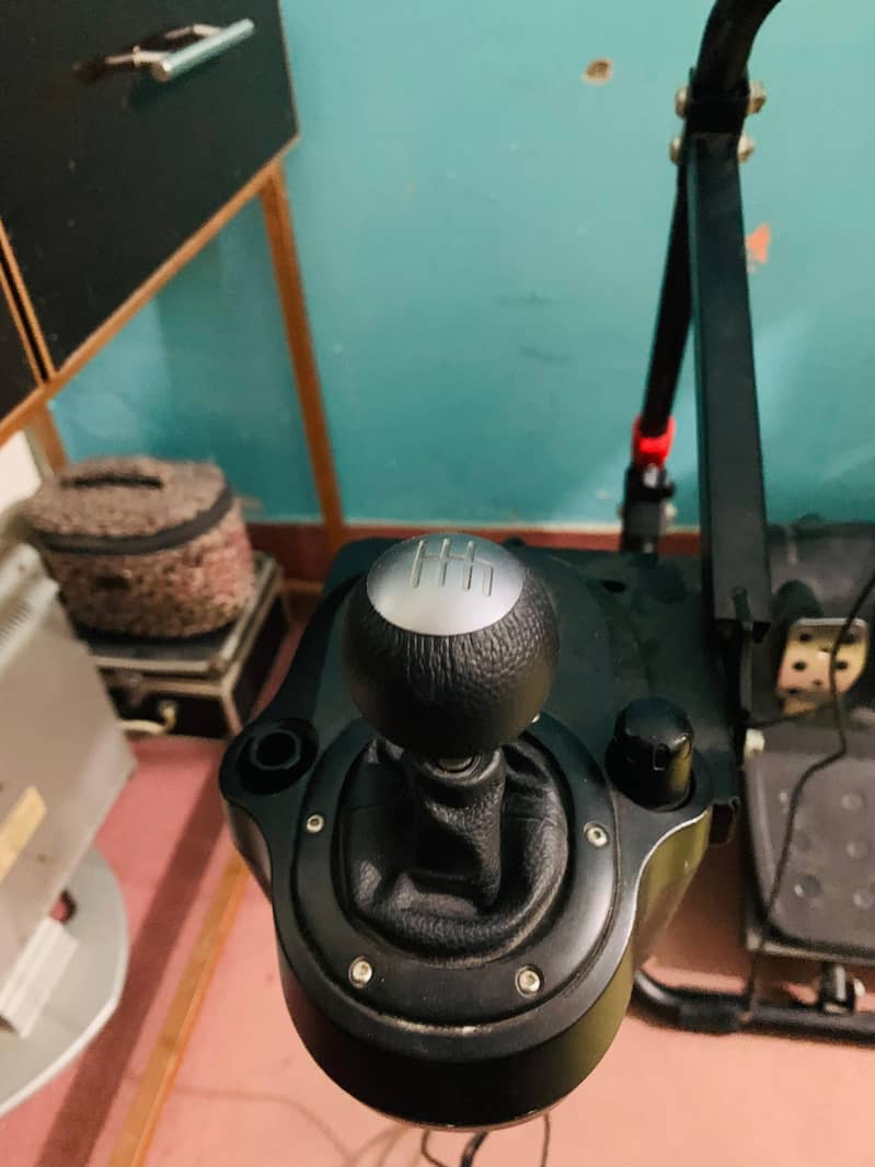 Logitech g29 + shifter + stand complete setup 3