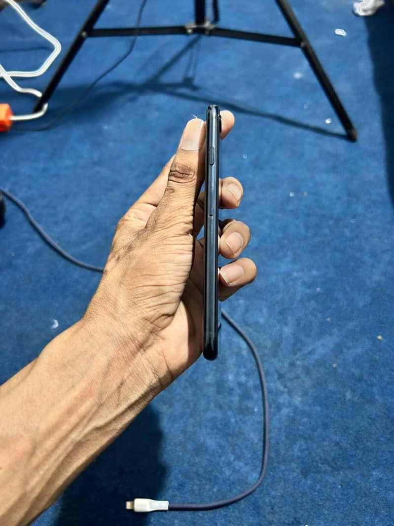 Apple iPhone SE 3