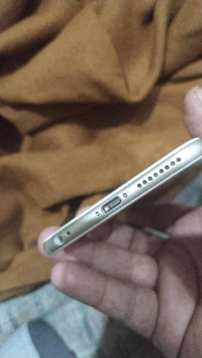 Apple iPhone 6S Plus