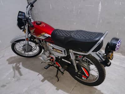Honda CG 125 silver