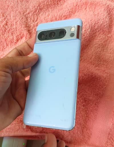 Google Pixel 8 Pro