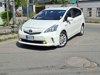 Toyota Prius Alpha Sports Version Full option 2012/2016 | 0313 4356695
