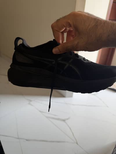 ASICS-GEL KAYANO 31 | US 9.5 | UK 8.5